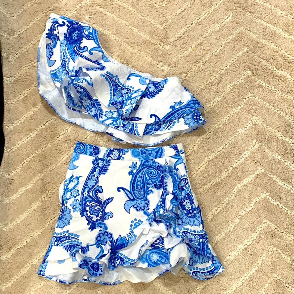 White & Blue floral 2 piece set. Never Worn. From Shien.